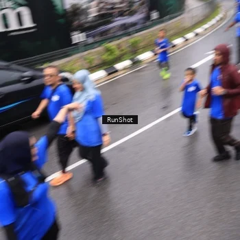 Runner Photo 7952114