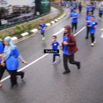 Runner Photo 7952117