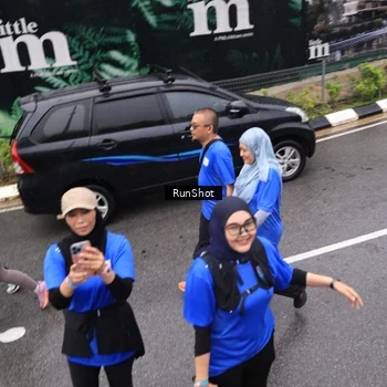 Runner Photo 7952123
