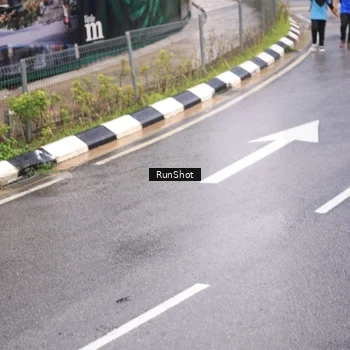 Runner Photo 7952126