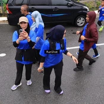 Runner Photo 7952137