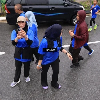 Runner Photo 7952138