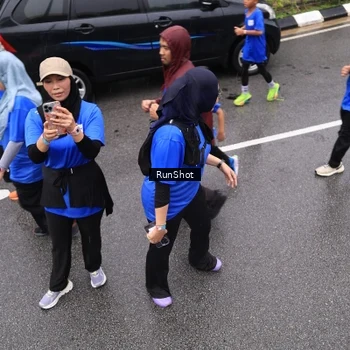 Runner Photo 7952142