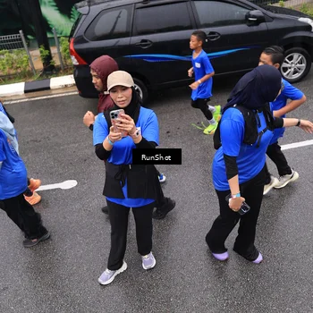 Runner Photo 7952156