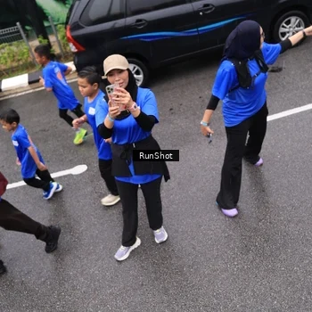 Runner Photo 7952165