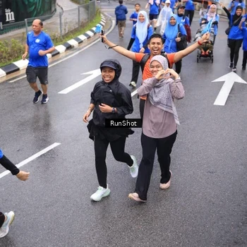Runner Photo 7952222