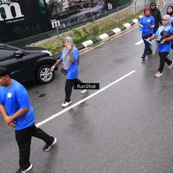 Runner Photo 7952243