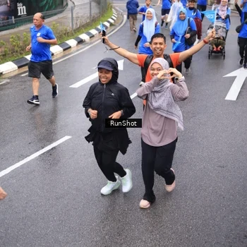 Runner Photo 7952257