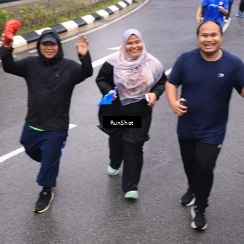 Runner Photo 7952275