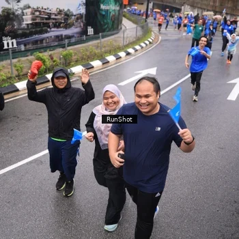 Runner Photo 7952283