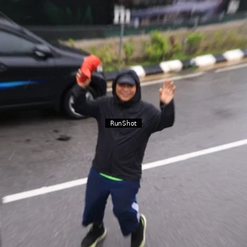 Runner Photo 7952298