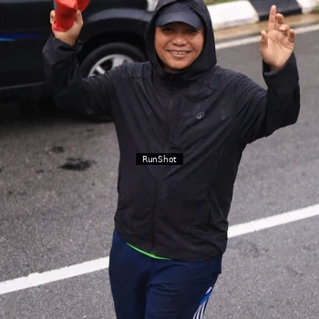 Runner Photo 7952302
