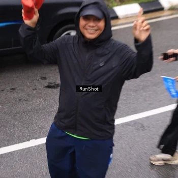 Runner Photo 7952308