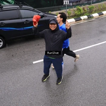 Runner Photo 7952318