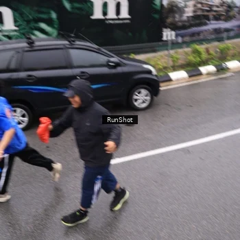 Runner Photo 7952323