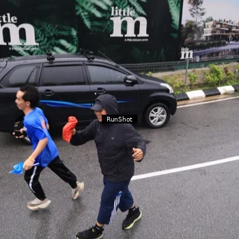 Runner Photo 7952325