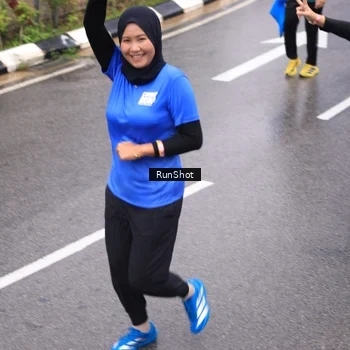 Runner Photo 7952367
