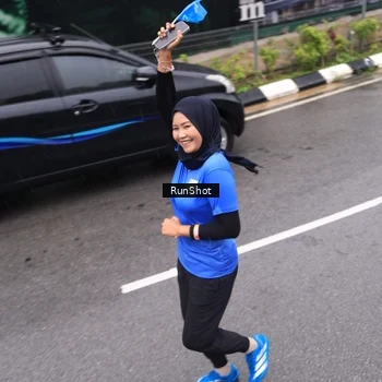 Runner Photo 7952368
