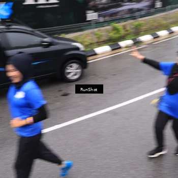 Runner Photo 7952371