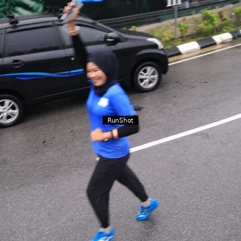 Runner Photo 7952373