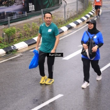 Runner Photo 7952390