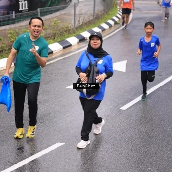 Runner Photo 7952397