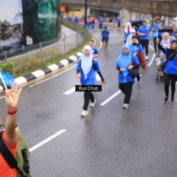 Runner Photo 7952408