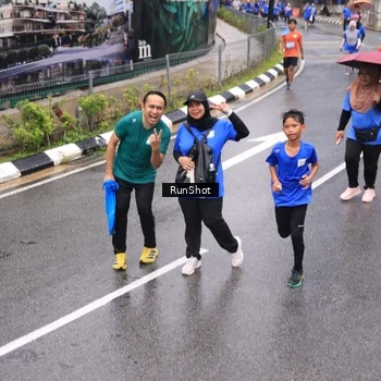 Runner Photo 7952412