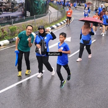 Runner Photo 7952416