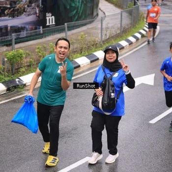 Runner Photo 7952424