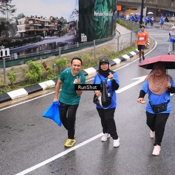 Runner Photo 7952429
