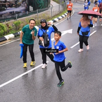 Runner Photo 7952431
