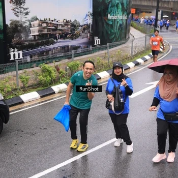 Runner Photo 7952435