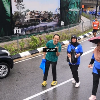 Runner Photo 7952436