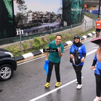 Runner Photo 7952437