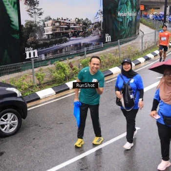 Runner Photo 7952438