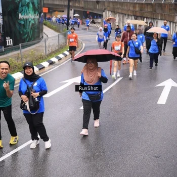 Runner Photo 7952453