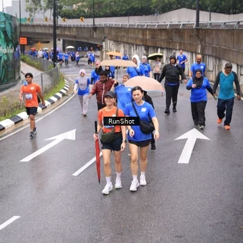 Runner Photo 7952458