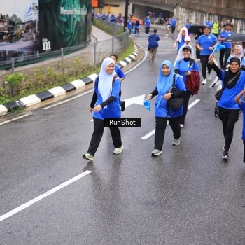 Runner Photo 7952467