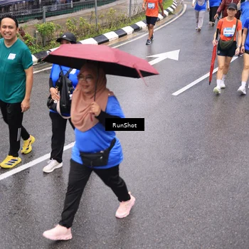 Runner Photo 7952471