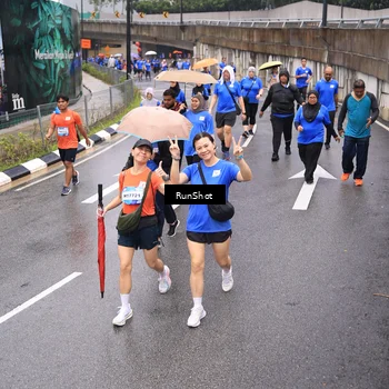 Runner Photo 7952474