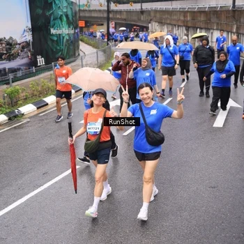 Runner Photo 7952479