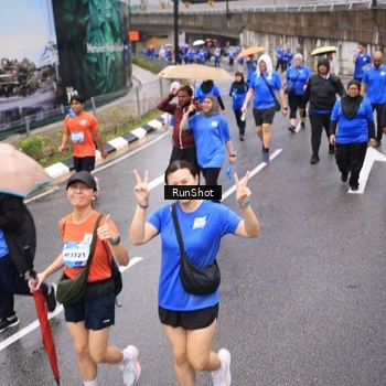 Runner Photo 7952485