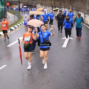Runner Photo 7952488