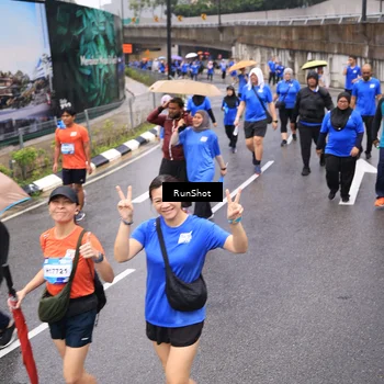 Runner Photo 7952490