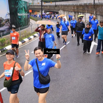 Runner Photo 7952491