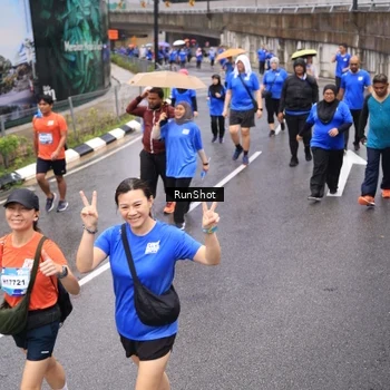 Runner Photo 7952492