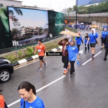Runner Photo 7952500
