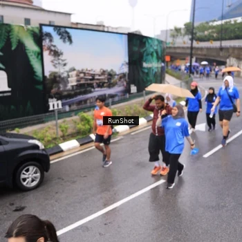 Runner Photo 7952504