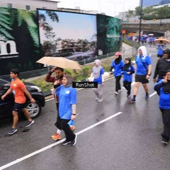 Runner Photo 7952528